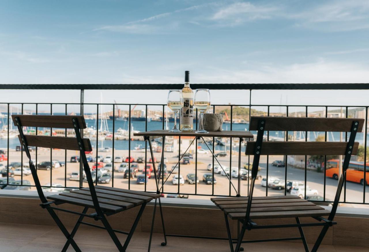 Apartament Luxury Port View Lávrion Zewnętrze zdjęcie